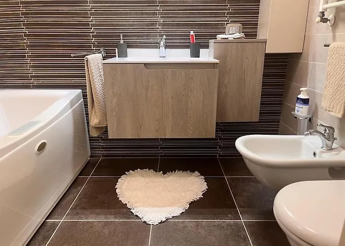 Simone * 维亚雷焦